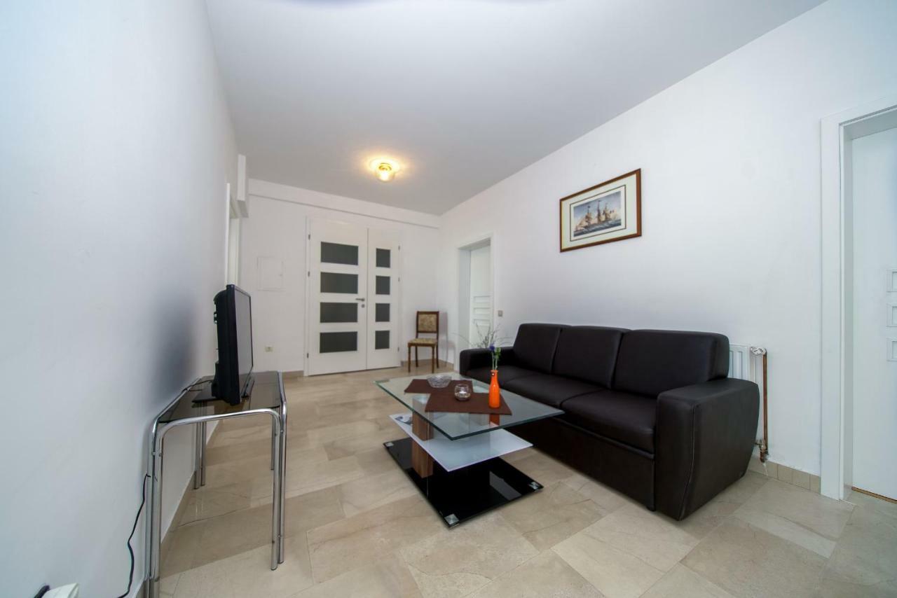 Apartments L&L Дуги-Рат Экстерьер фото